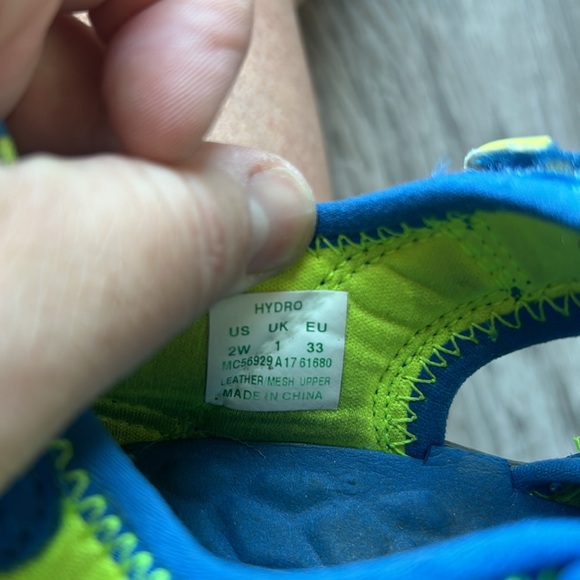 Merrill Hydro rubber bottom sandals youth size 2 - Picture 5 of 8